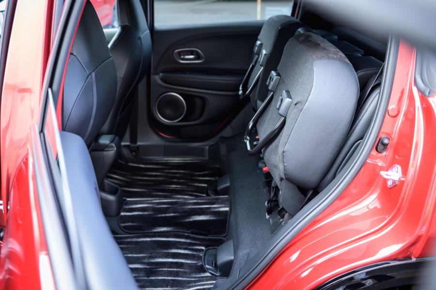  Honda Vezel Touring Modulo X 2019 года  (JP) (фото 13 из 31)